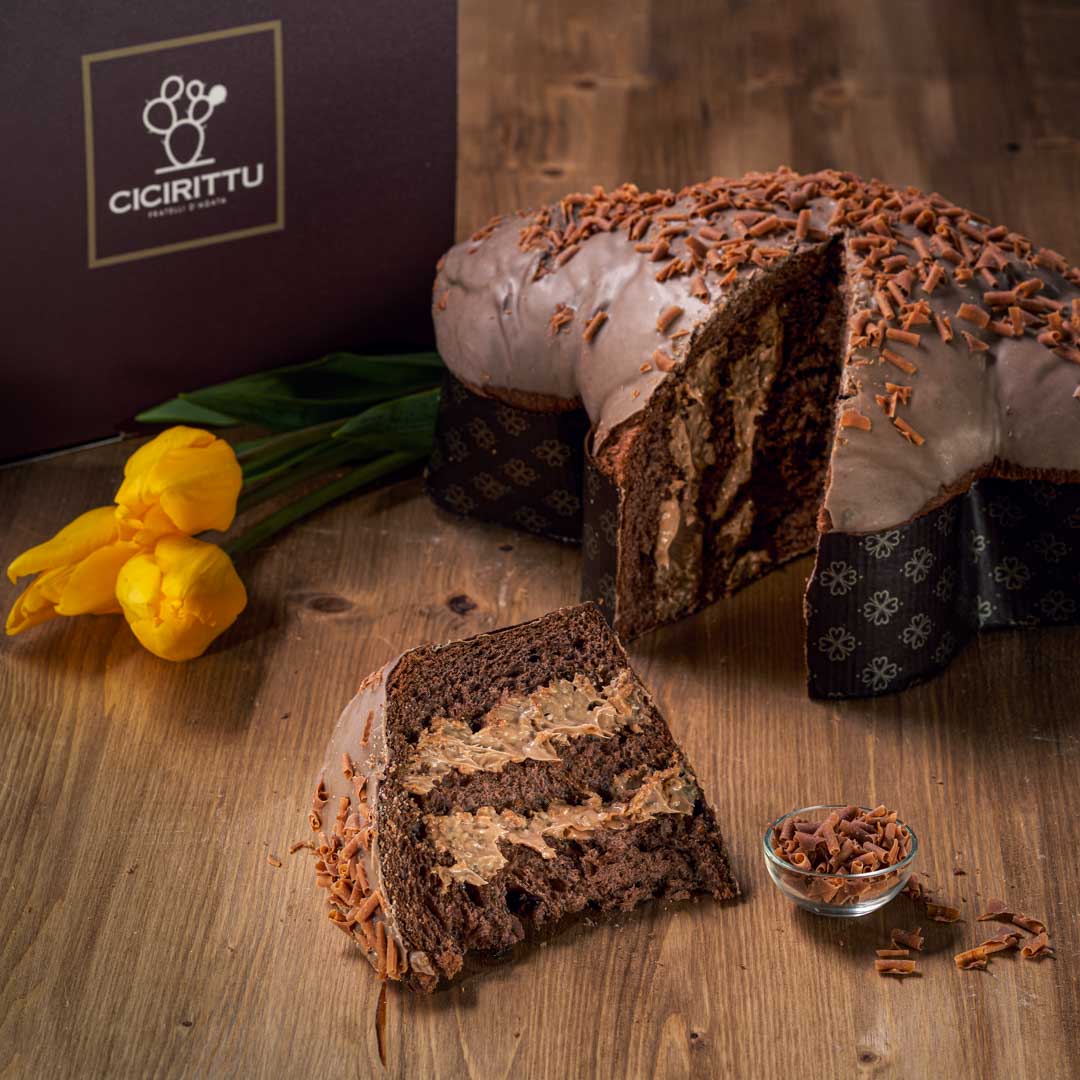 Colomba Artigianale Farcita con Crema al Caramello Salato (800g)