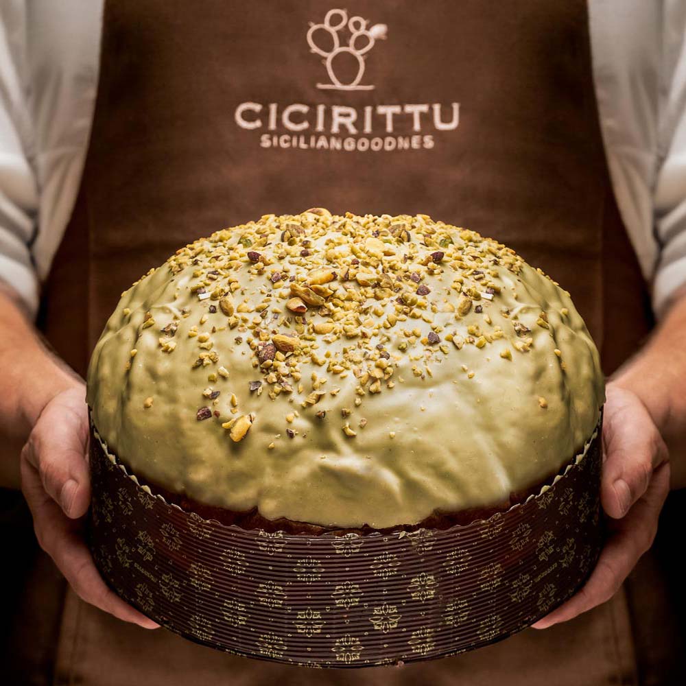 Panettone Artigianale Farcito con Crema al Pistacchio (900g)