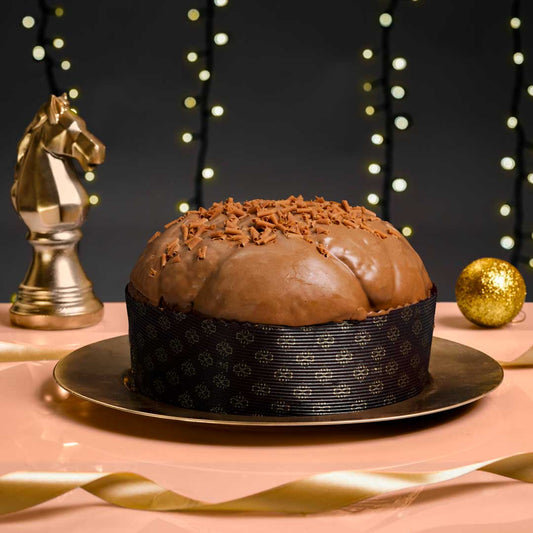 Panettone Artigianale Farcito con Crema al Caramello Salato (1.2kg)