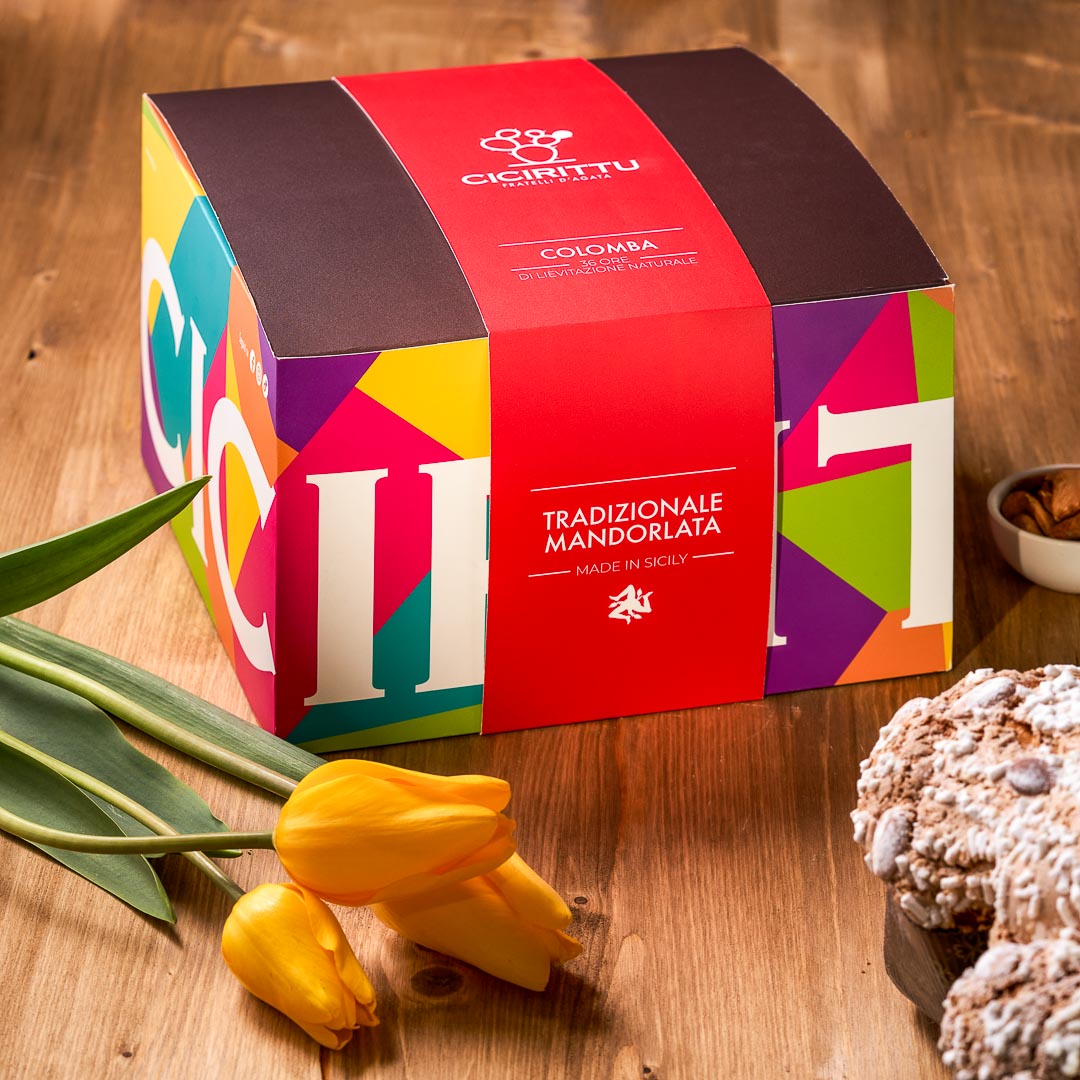 Colomba artisanale traditionnelle aux amandes et aux fruits confits 1 kg